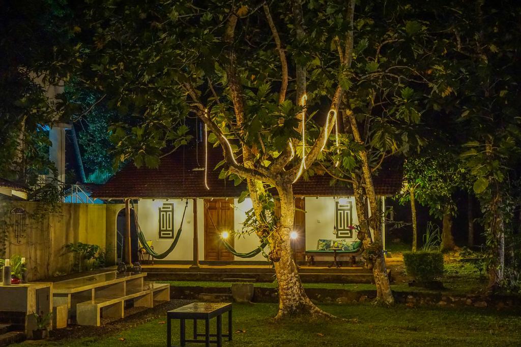Templeberg Bed & Breakfast Walahanduwa ภายนอก รูปภาพ